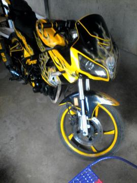 Vendo Moto R1 Bera 2013 Buena de Todo