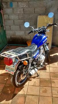 Vendo Moto Leon Bera