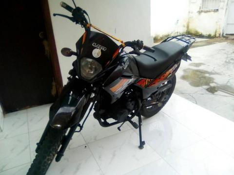 se vende UM DSR AÑO 2014