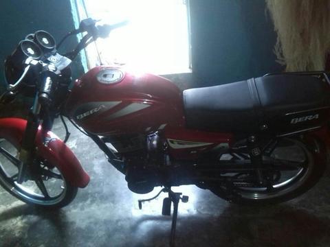 Se Vende Moto Socialista