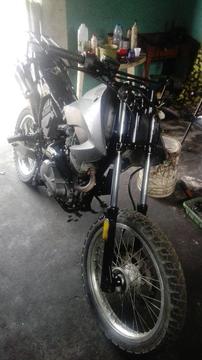 Vendo Moto Tx 200