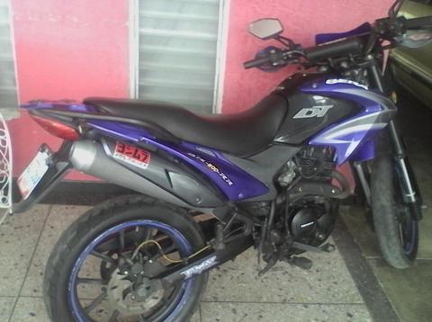 Moto bera DT 200cc RR