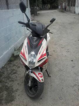 Vendo Moto Full Bella