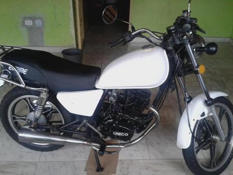 se vende moto barata por motivo de viaje