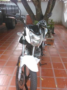 EN VENTA MOTO HJ 2014