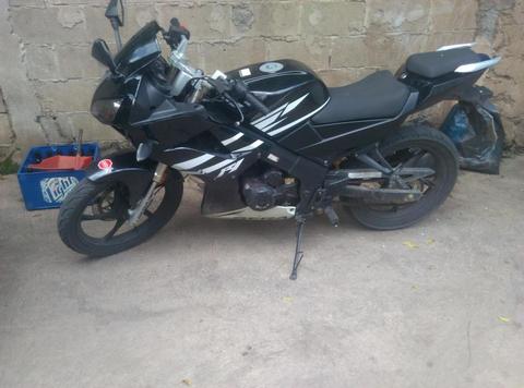 Moto R1 Bera nueva barata