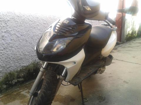 Vendo o Cambio doy diferencia Bera runner 2010