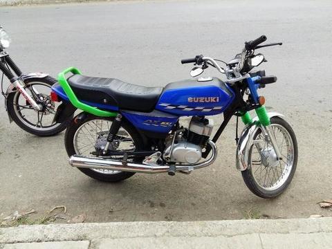 Moto Suzuki Barata