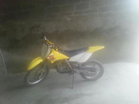 Vendo Moto Suzuki Enduro Cc80