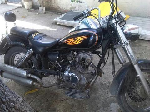 Moto 220 Cc Vendo O Cambio por Otra