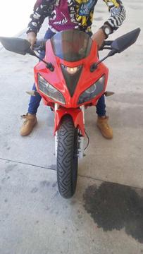 Moto Bera 200 R1 2013