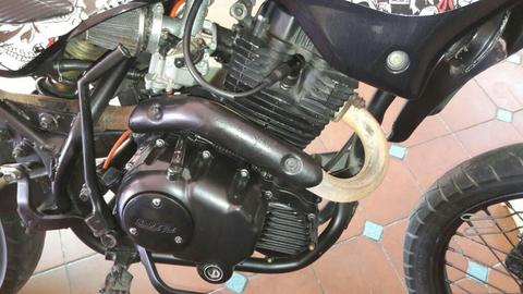 Moto Dsr 200