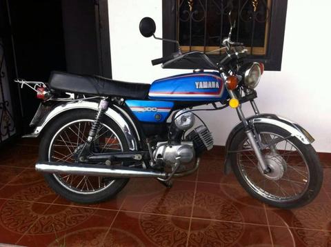 se vende o se cambia dx 100 yamaha