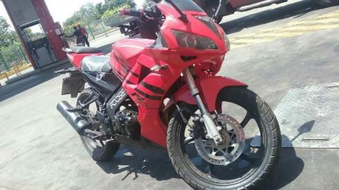 Vendo Moto R1 Excelente Estado