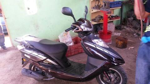 Vendo mi moto me cardenal 2013