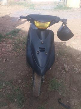 se vende moto yamaha