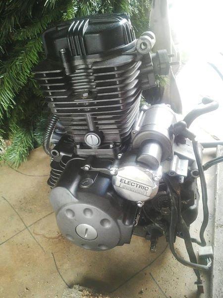 se vende motor de moto tx 200