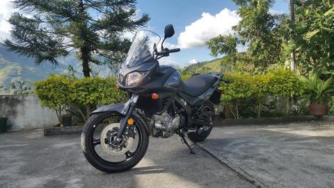 Vendo Moto Vstrom 2015