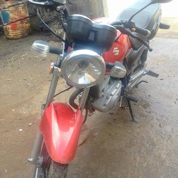 Moto Suzuki 125