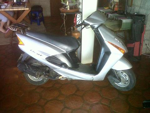 Moto Scooter Honda Beat 2005