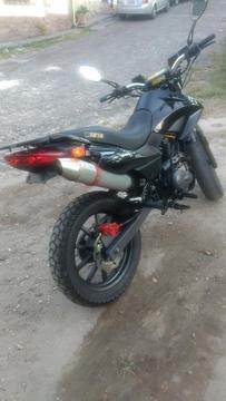 Vendo Excelente Moto Tx 2011