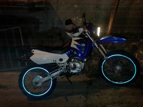 Vendo Moto , Md,enduro Año 2006 , 3.900