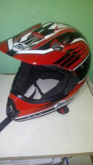 casco integral de cross marca helmet THH