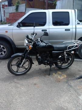 SE VENDE BUENA MOTO BR200.NEGOCIABLE, 04267235546