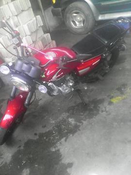 Vendo Moto Bera200