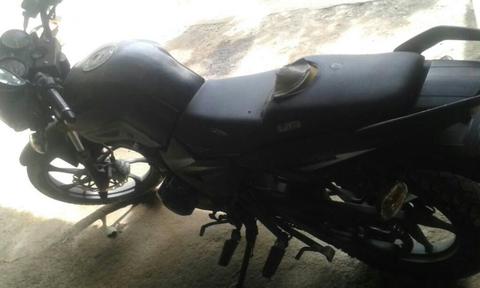Moto Um Fastwind 200cc Año 2014