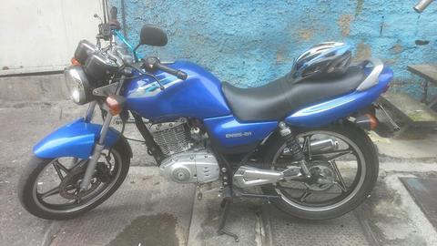 en 125 Suzuki Año 2011