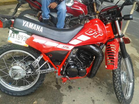 Se Vende Moto Yamaha Dt175
