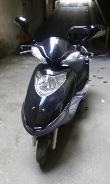 Se Vende Moto Practicamente Nueva