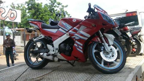 Moto R1