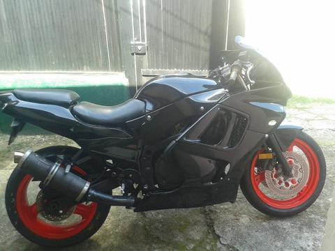 Venta de Moto Alto Cilindraje Suzuki