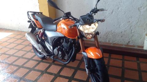 Moto RkV 2014 Nueva