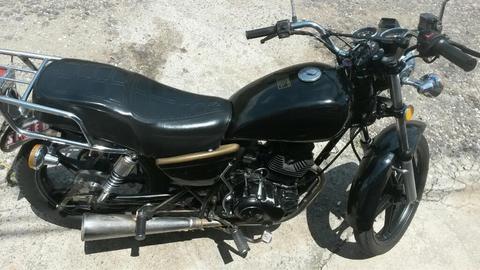 se vende moto skygo Barata