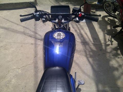 vendo md 2013 o cambio por otra moto tlf 04142732661