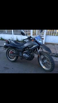 Moto Tx 200 Año 2011