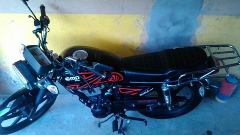 SE VENDE MOTO 2014