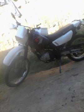 Se Vende Moto Dr 200 Suzuki