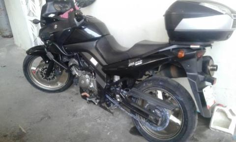 MOTO SUZUKI VSTROM DL650