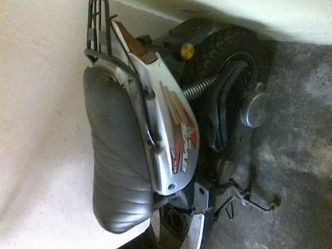 se vende moto bigui