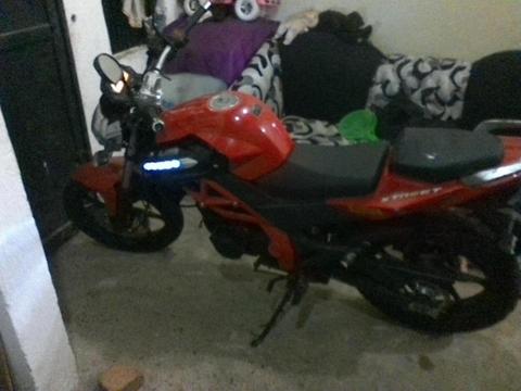 se vende o se cambia um xtreet 2014