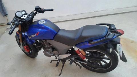 Vendo Mi Moto Rkv 2013