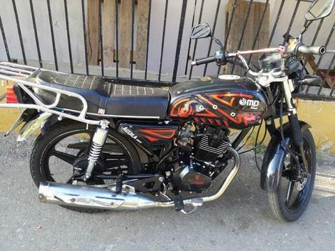 moto md Aguila negro