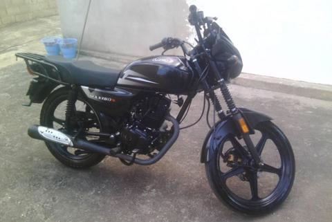 Moto um Max 150