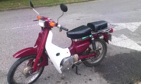 Moto suzuki FR80