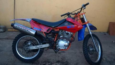 MOTO BR 250ENDURO MOTOR HADJIN NUEVO