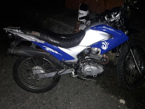 Vendo Moto Md Lechuza Año 2012